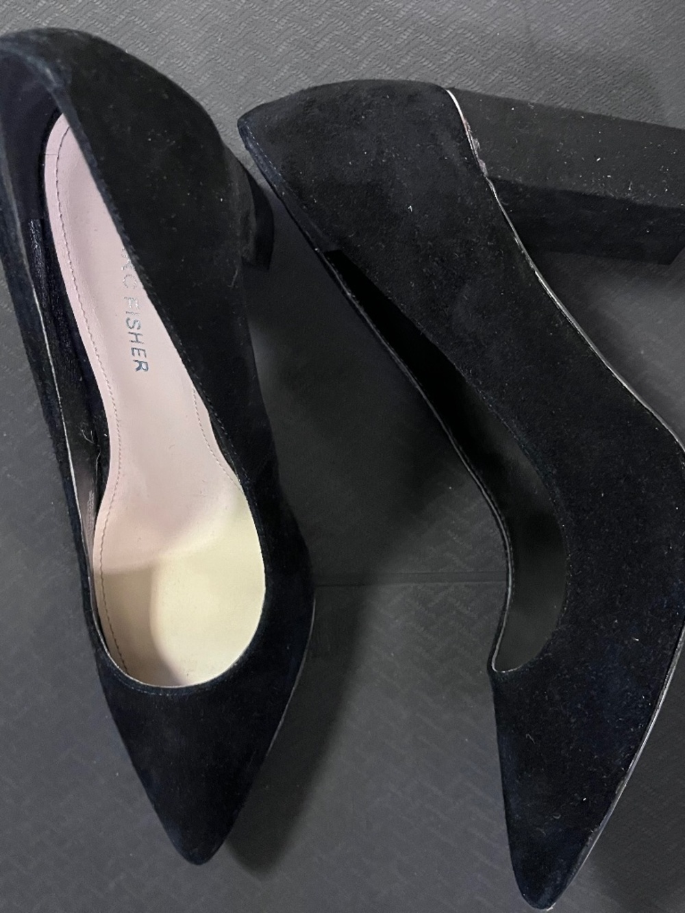 Marc Fisher Keri Women Pump Black Suede Block Heel Pointed Toe Size 7.5 - Picture 5 of 8